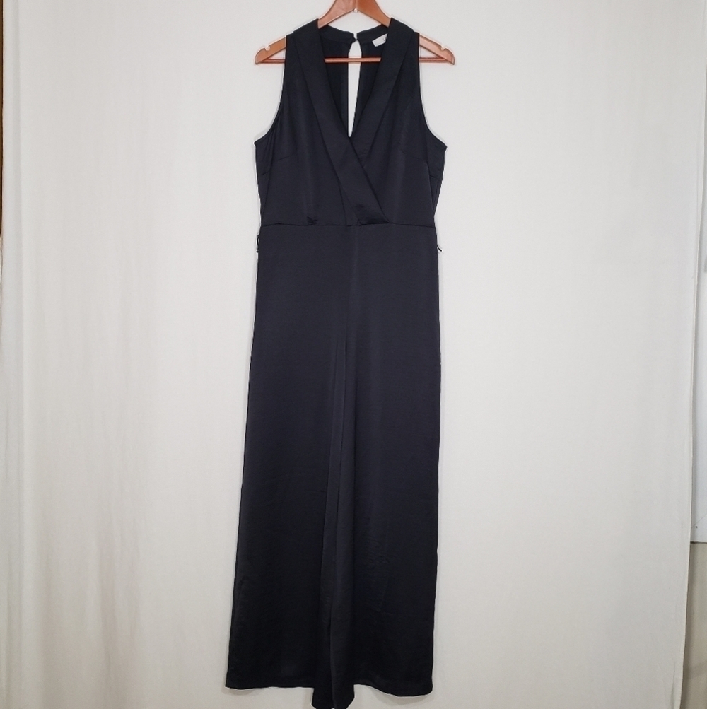 Loft Black Satin Sleeveless Jumpsuit V-Neck Collar Size 8 No Belt